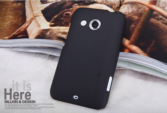 Захисний чохол Nillkin Frosted Shield для HTC Desire 200 Чорний